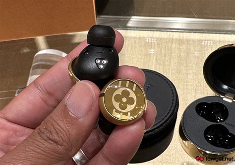 lv horizon airpods|horizon light up louis vuitton.